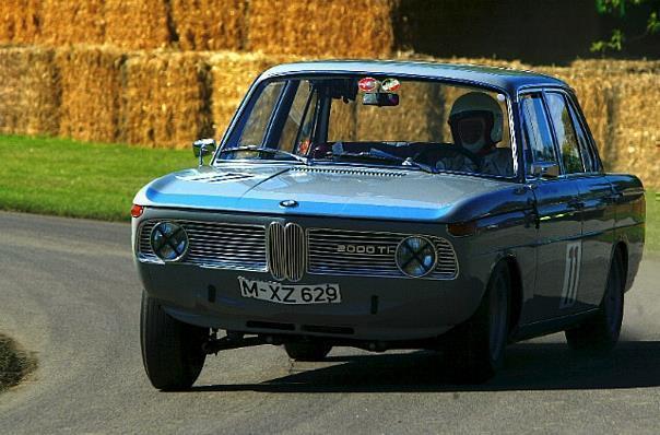 Goodwood Festival of Speed 2002 - BMW 2000 TI, Fahrer Rauno Aaltonen 